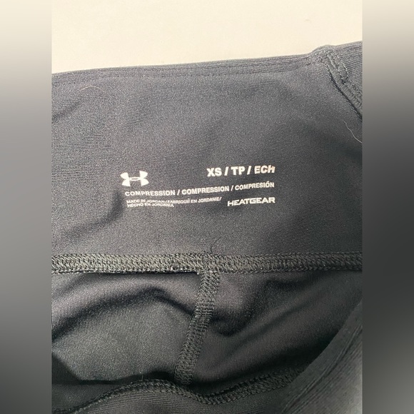 Under Armour Compression Heat Gear Leggings Capri, XS   Preowned - Picture 4 of 10